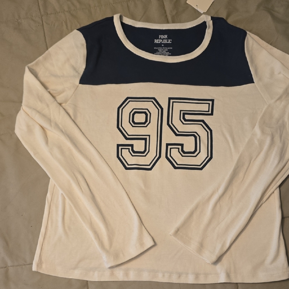 Pink Republic Cream and Navy Graphic Top